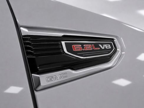 Used 2025 GMC Sierra 1500 AT4 w/ AT4 Preferred Package AWD/4WD image 12