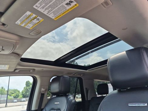 Used 2019 Ford Expedition Max Platinum AWD/4WD image 19