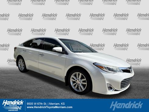 Used 2015 Toyota Avalon XLE Premium FWD image 1