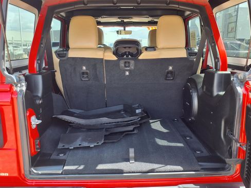 Used 2018 Jeep Wrangler Unlimited Rubicon AWD/4WD image 19