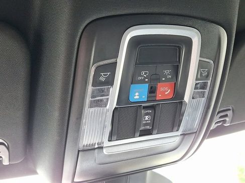 Used 2026 RAM 1500 Laramie AWD/4WD image 22
