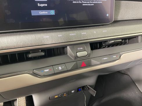 Certified 2024 Kia EV9 Wind AWD/4WD image 8