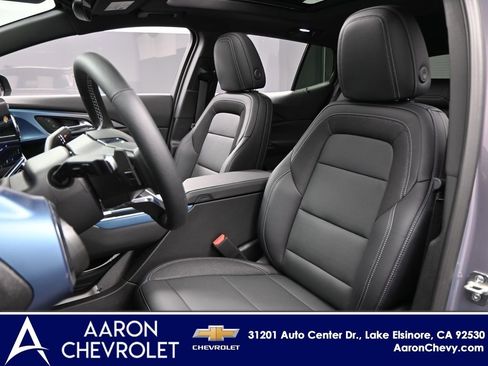 New 2026 Chevrolet Equinox EV LT image 8