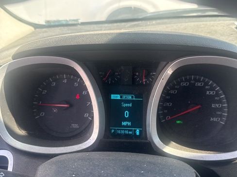 Used 2017 Chevrolet Equinox LS image 1