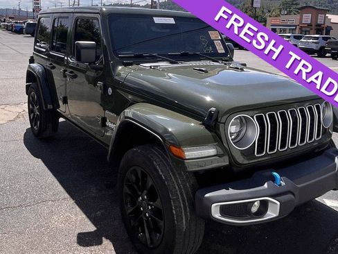 Used 2024 Jeep Wrangler Unlimited Sahara w/ Technology Group AWD/4WD image 1