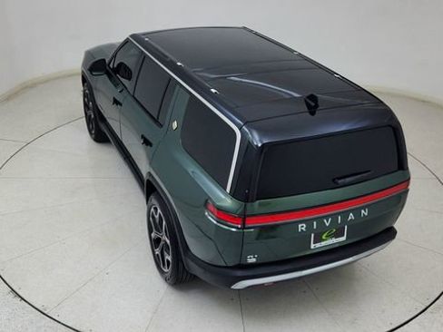 Used 2025 Rivian R1S Adventure image 85