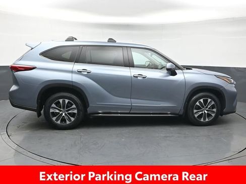 Used 2022 Toyota Highlander XLE image 8