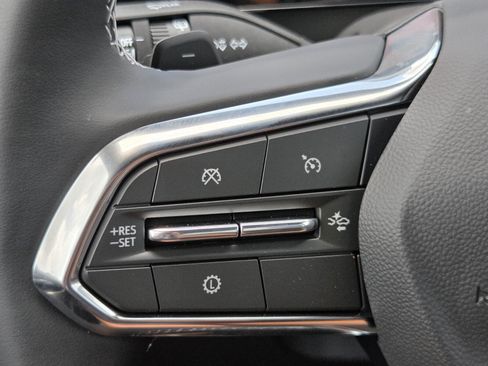 New 2026 Chevrolet Traverse LT w/ Midnight/Sport Edition FWD image 14