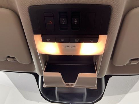 Used 2021 Nissan Rogue Platinum FWD image 31