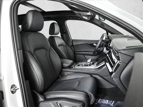 Certified 2026 Audi Q7 3.0T Prestige AWD/4WD image 23