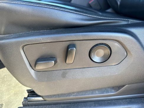 Used 2021 Chevrolet Suburban LT w/ LT Signature Package image 48