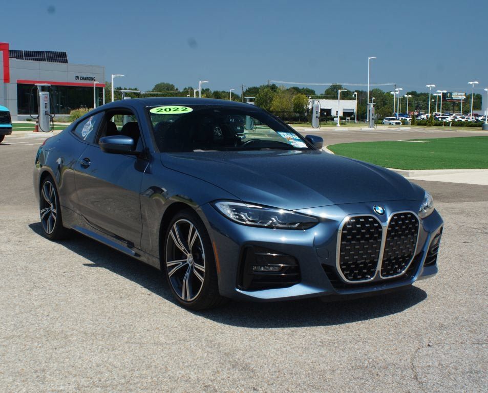 Used 2022 BMW 430i xDrive Coupe w/ M Sport Package AWD/4WD image 2
