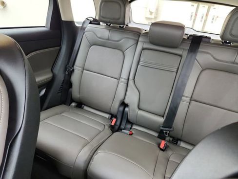 New 2025 Lincoln Corsair Reserve w/ Equipment Group 202A image 14