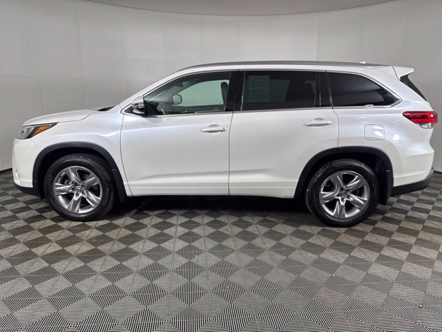 Used 2018 Toyota Highlander Limited AWD/4WD image 7