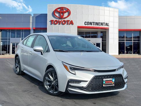 New 2026 Toyota Corolla SE image 2