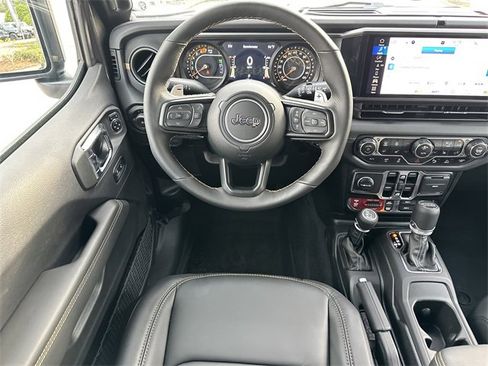 New 2025 Jeep Wrangler Unlimited Rubicon 392 image 12