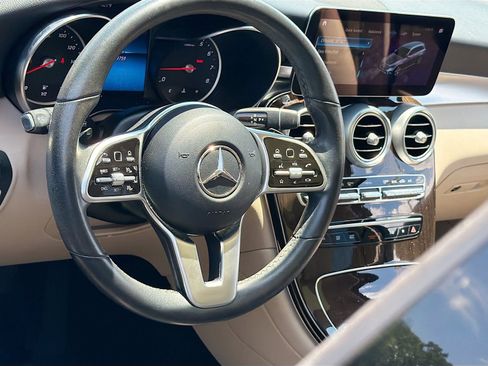 Used 2022 Mercedes-Benz GLC 300 image 28