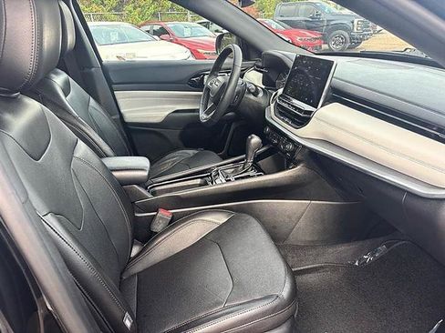 Used 2023 Jeep Compass Limited AWD/4WD image 29