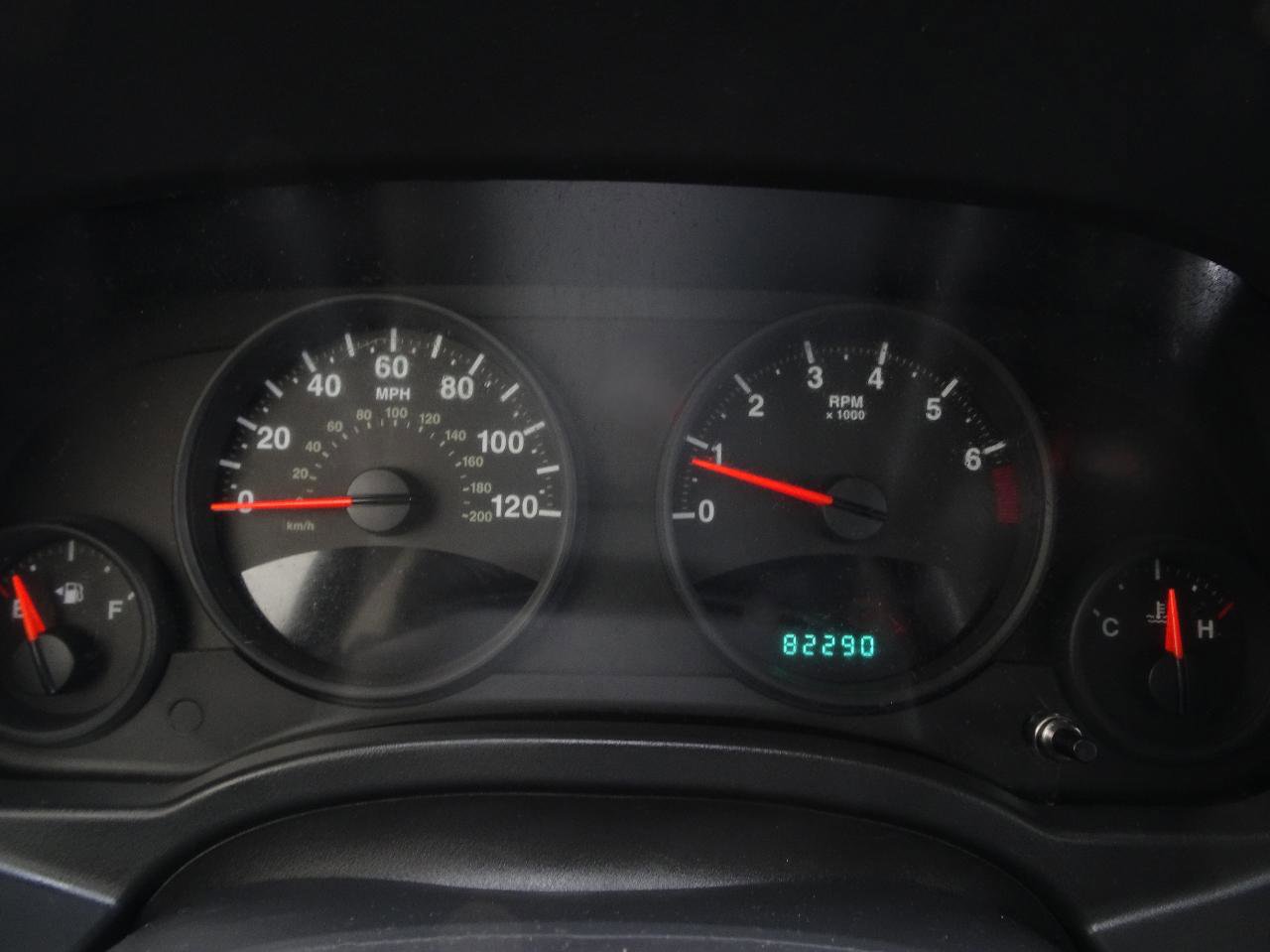 Used 2009 Jeep Compass Sport FWD image 18