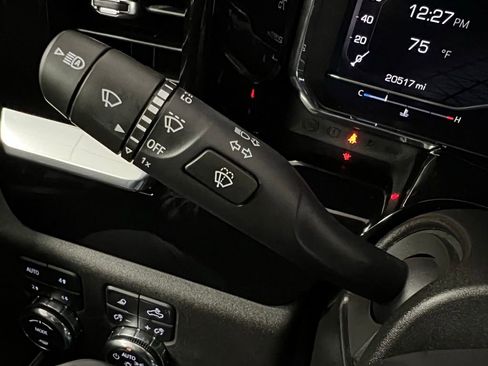 Used 2025 GMC Sierra 1500 Elevation w/ Elevation Premium Package image 36