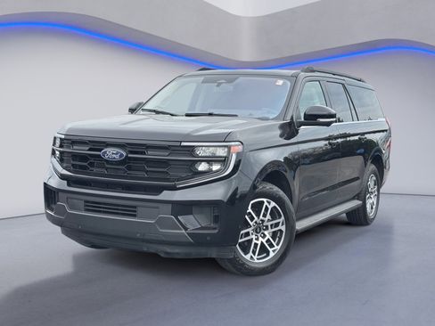 Used 2025 Ford Expedition Max Active image 2