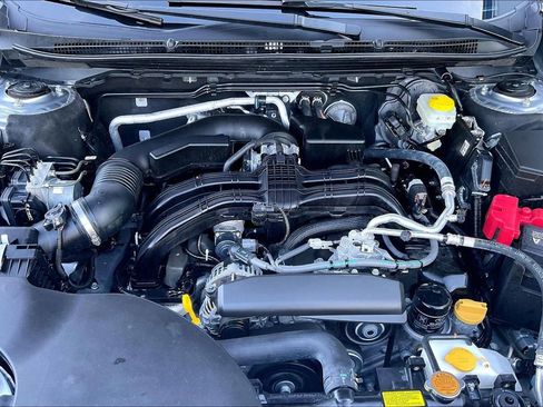 Used 2025 Subaru Outback Onyx Edition AWD/4WD image 11