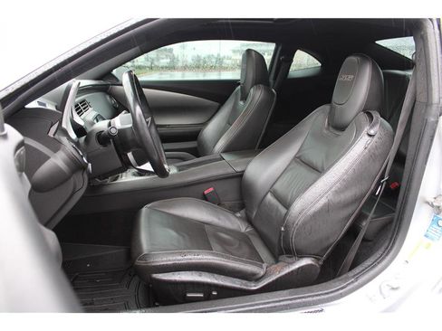 Used 2010 Chevrolet Camaro SS image 10