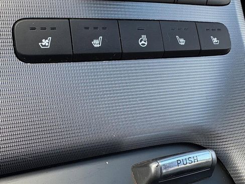 Used 2023 Hyundai Palisade Calligraphy image 15