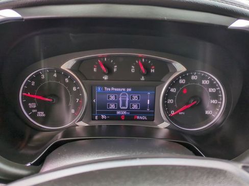 Used 2019 Chevrolet Blazer LT FWD image 12