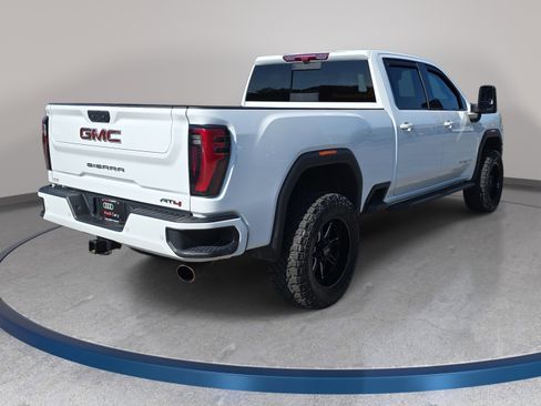 Used 2024 GMC Sierra 2500 AT4 w/ AT4 Premium Plus Package AWD/4WD image 5