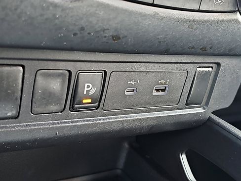 Used 2022 Nissan Frontier S w/ Technology Package image 23