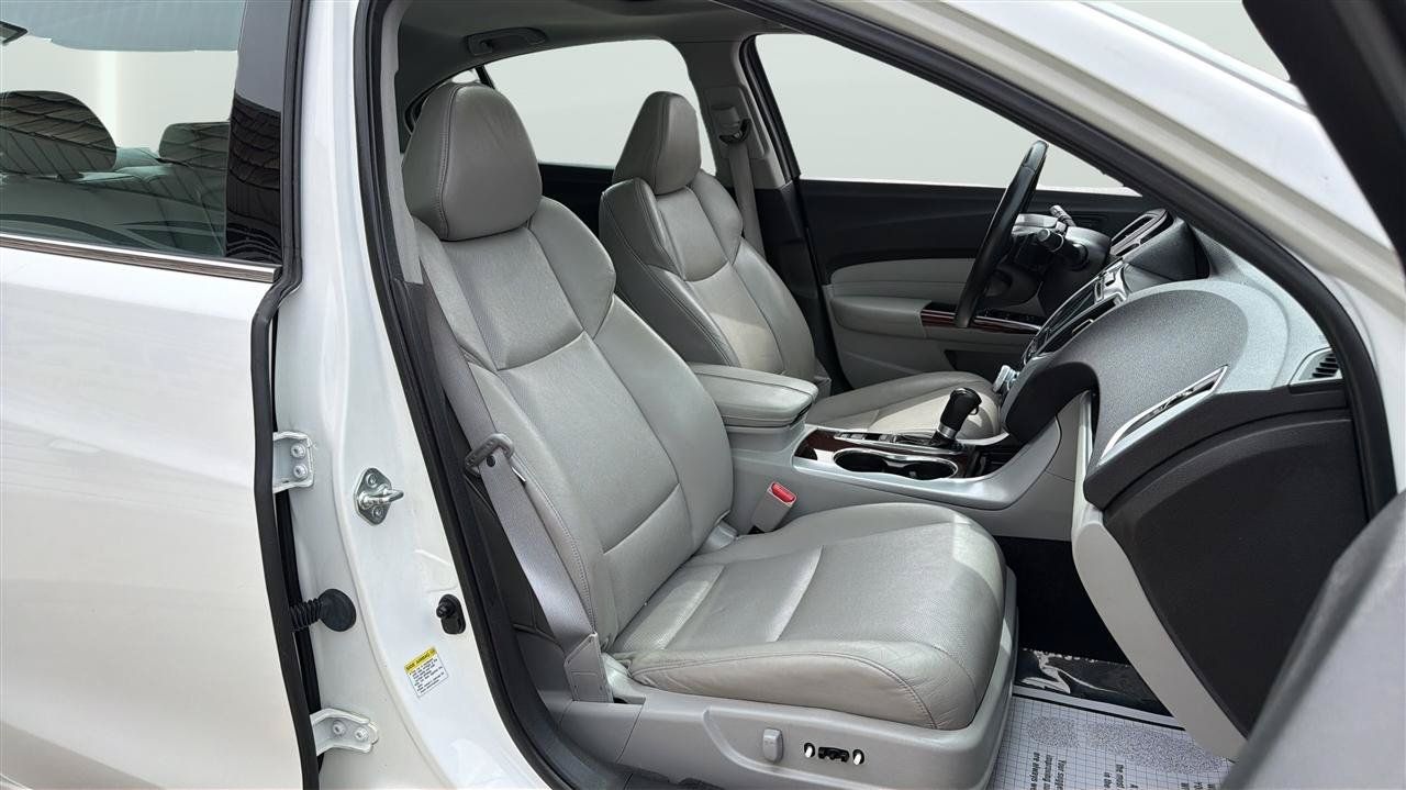 Used 2015 Acura TLX w/ Technology Package FWD image 14