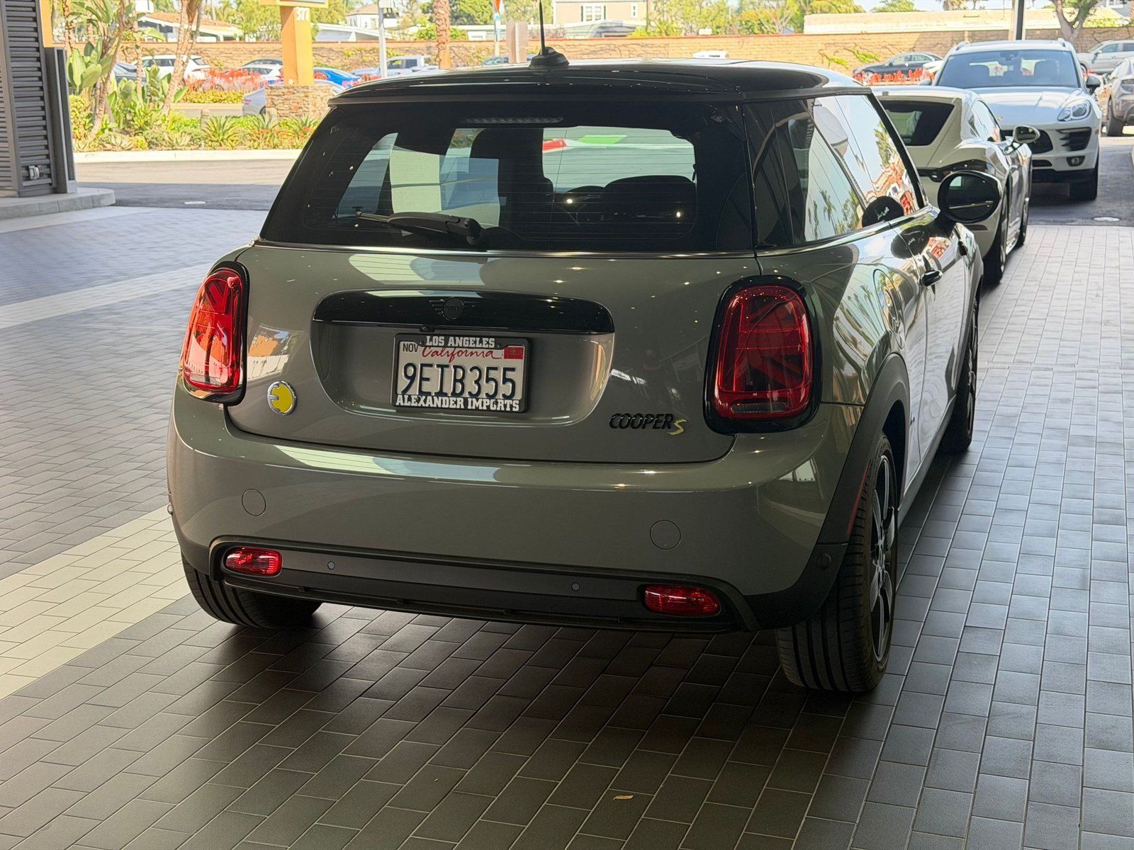 Used 2023 MINI Cooper SE FWD image 16