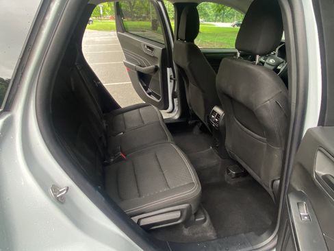 Used 2025 Ford Escape Active AWD/4WD image 21