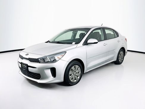 Used 2020 Kia Rio LX image 3