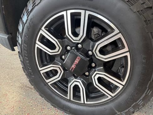 Used 2021 GMC Sierra 3500 AT4 w/ AT4 Premium Plus Package AWD/4WD image 28
