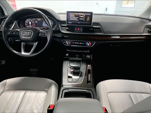 Used 2018 Audi Q5 2.0T Premium Plus w/ Premium Plus Package AWD/4WD image 8