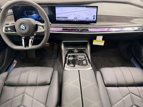 New 2026 BMW i7 xDrive60 AWD/4WD image 15