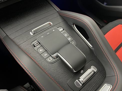 New 2025 Mercedes-Benz GLE 53 AMG 4MATIC image 33