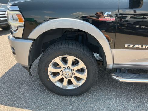 Used 2022 RAM 2500 Laramie AWD/4WD image 9
