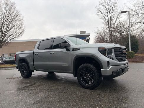 Used 2024 GMC Sierra 1500 Elevation image 2