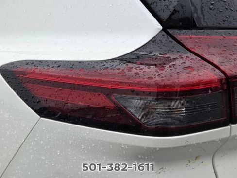 Used 2023 Nissan Rogue SL w/ SL Premium Package AWD/4WD image 9