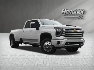 Used 2025 Chevrolet Silverado 3500 High Country w/ High Country Premium Package video 2