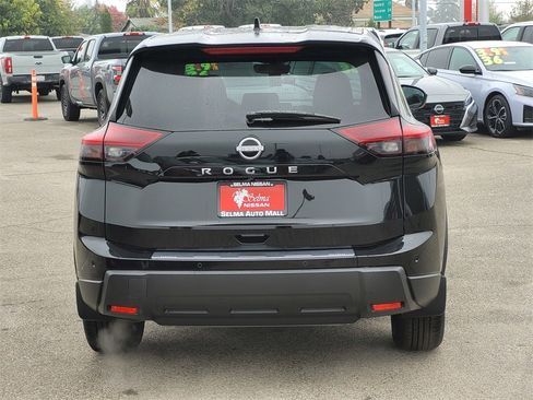 New 2026 Nissan Rogue SV image 5