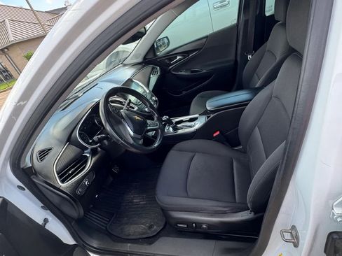 Used 2016 Chevrolet Malibu LT FWD image 3