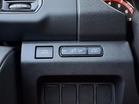 Used 2024 Nissan Frontier Pro-X RWD image 23