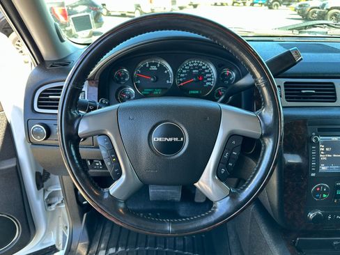 Used 2013 GMC Sierra 3500 Denali image 16