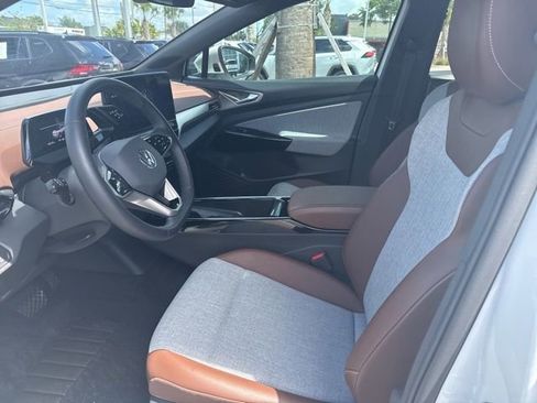 Used 2023 Volkswagen ID.4 2WD image 15