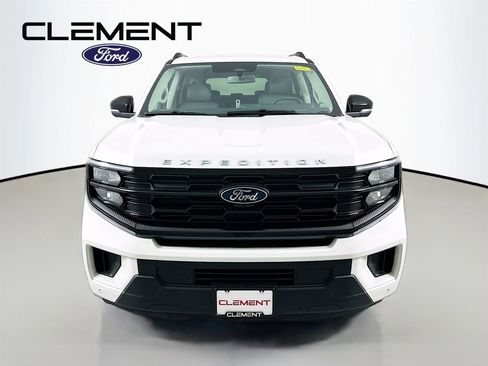New 2026 Ford Expedition Max Active image 2