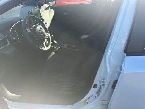 Used 2021 Toyota Corolla SE image 9